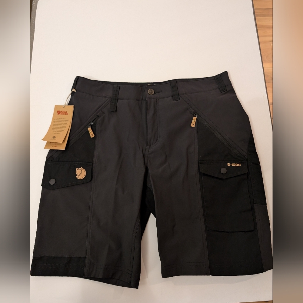 Fjallraven Black Nikka Stretch shorts large